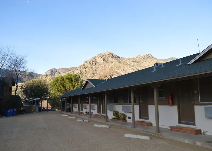 Vacation rental: Sequoia Lodge